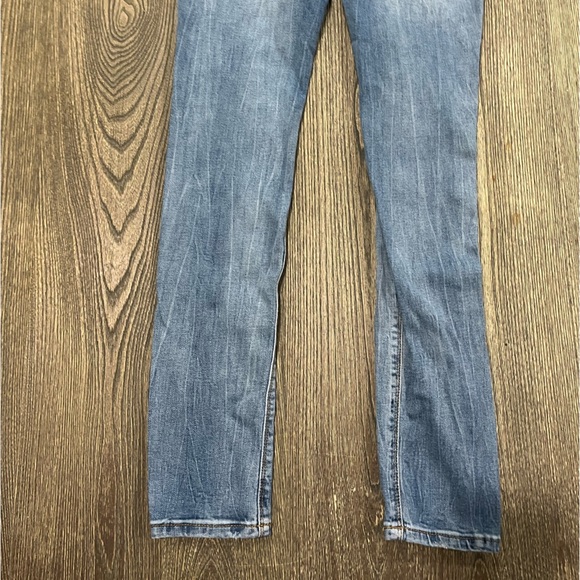 Maurices Jeans Slim Straight Distressed Cotton Denim Light Wash Blue Size XS - Picture 3 of 9